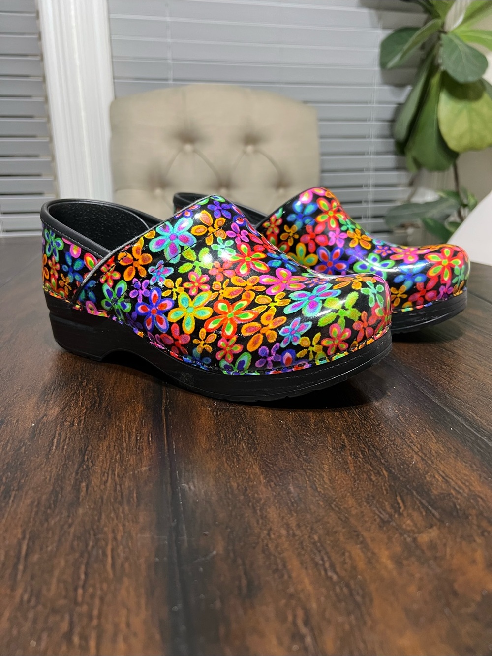 Dansko Professional Floral Multicolor Slip Resistant Clogs Women US 7.5/8 EU 38